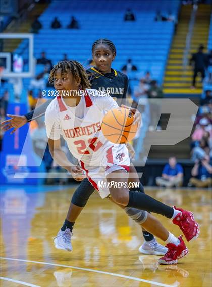 Thumbnail 1 in Salisbury vs. Farmville Central (NCHSAA 1A Final) (1 of 2 - the Game) photogallery.