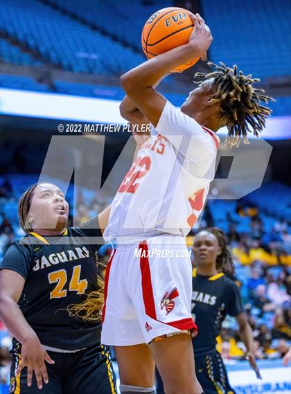 Thumbnail 1 in Salisbury vs. Farmville Central (NCHSAA 1A Final) (1 of 2 - the Game) photogallery.