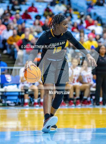 Thumbnail 3 in Salisbury vs. Farmville Central (NCHSAA 1A Final) (1 of 2 - the Game) photogallery.