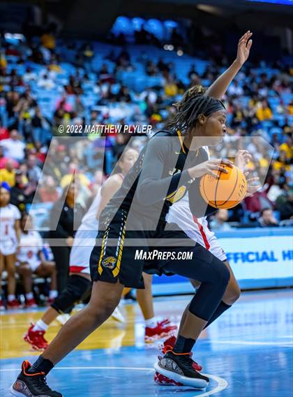 Thumbnail 1 in Salisbury vs. Farmville Central (NCHSAA 1A Final) (1 of 2 - the Game) photogallery.