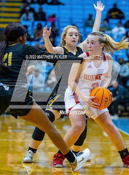 Thumbnail 2 in Salisbury vs. Farmville Central (NCHSAA 1A Final) (1 of 2 - the Game) photogallery.