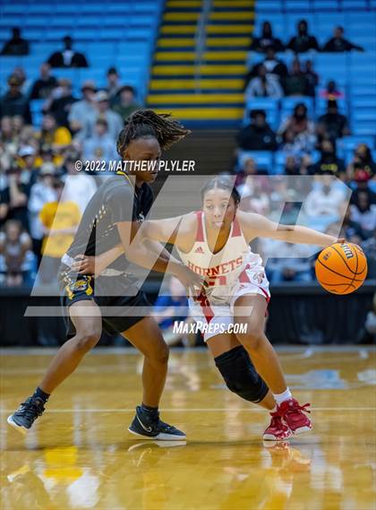 Thumbnail 2 in Salisbury vs. Farmville Central (NCHSAA 1A Final) (1 of 2 - the Game) photogallery.
