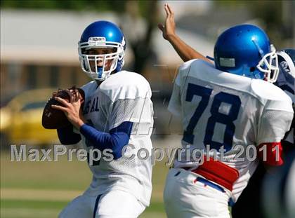 Thumbnail 2 in Los Alamitos @ Mayfair photogallery.
