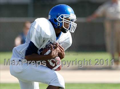 Thumbnail 2 in Los Alamitos @ Mayfair photogallery.