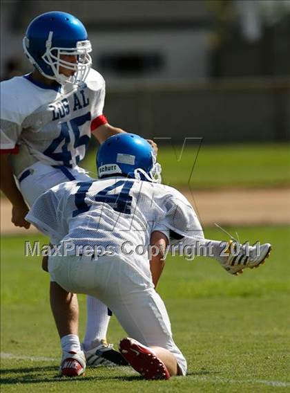 Thumbnail 1 in Los Alamitos @ Mayfair photogallery.