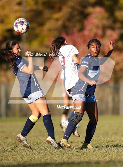 Thumbnail 2 in Bishop Grimes vs Manlius Pebble Hill photogallery.