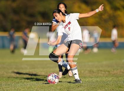 Thumbnail 2 in Bishop Grimes vs Manlius Pebble Hill photogallery.