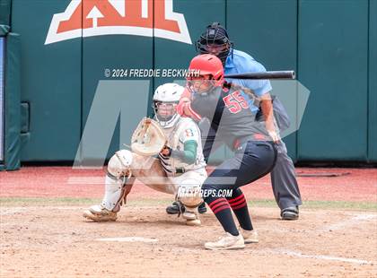 Thumbnail 1 in Melissa vs. Harlingen South (UIL 5A Softball Final) photogallery.