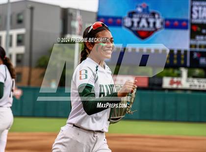 Thumbnail 2 in Melissa vs. Harlingen South (UIL 5A Softball Final) photogallery.