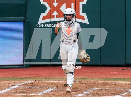 Thumbnail 2 in Melissa vs. Harlingen South (UIL 5A Softball Final) photogallery.