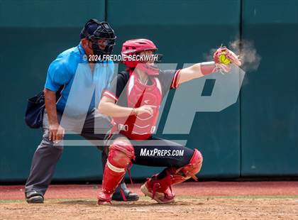Thumbnail 2 in Melissa vs. Harlingen South (UIL 5A Softball Final) photogallery.
