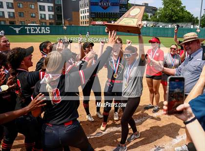 Thumbnail 3 in Melissa vs. Harlingen South (UIL 5A Softball Final) photogallery.
