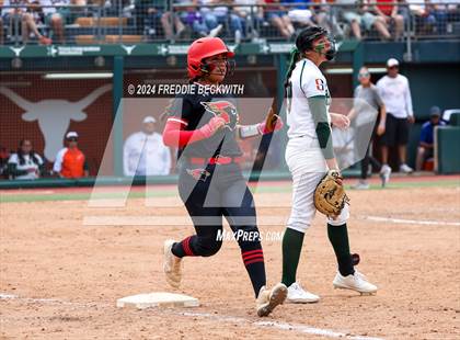 Thumbnail 1 in Melissa vs. Harlingen South (UIL 5A Softball Final) photogallery.
