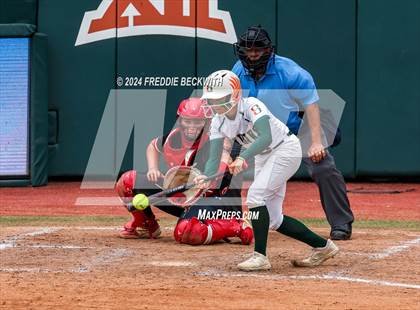 Thumbnail 2 in Melissa vs. Harlingen South (UIL 5A Softball Final) photogallery.