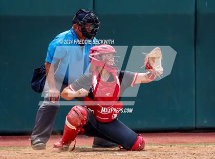 Thumbnail 2 in Melissa vs. Harlingen South (UIL 5A Softball Final) photogallery.