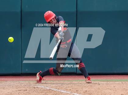 Thumbnail 1 in Melissa vs. Harlingen South (UIL 5A Softball Final) photogallery.