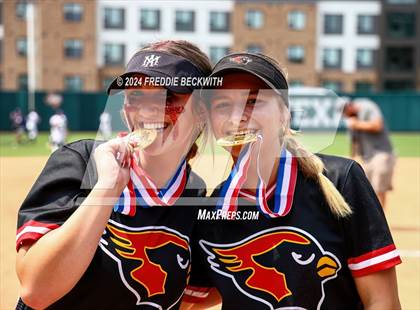 Thumbnail 3 in Melissa vs. Harlingen South (UIL 5A Softball Final) photogallery.