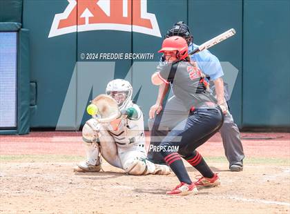 Thumbnail 3 in Melissa vs. Harlingen South (UIL 5A Softball Final) photogallery.