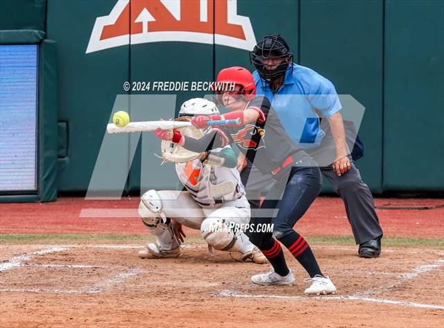 Photo 88 in the Melissa vs. Harlingen South (UIL 5A Softball Final ...