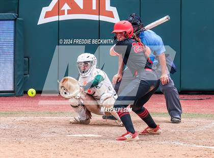 Thumbnail 1 in Melissa vs. Harlingen South (UIL 5A Softball Final) photogallery.