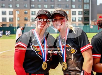 Thumbnail 1 in Melissa vs. Harlingen South (UIL 5A Softball Final) photogallery.