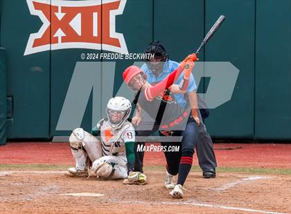 Thumbnail 1 in Melissa vs. Harlingen South (UIL 5A Softball Final) photogallery.