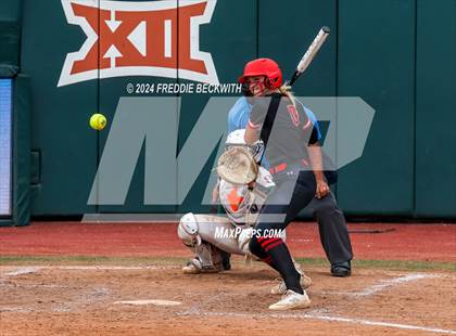 Thumbnail 2 in Melissa vs. Harlingen South (UIL 5A Softball Final) photogallery.