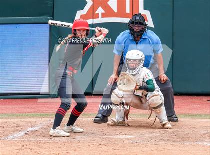 Thumbnail 2 in Melissa vs. Harlingen South (UIL 5A Softball Final) photogallery.