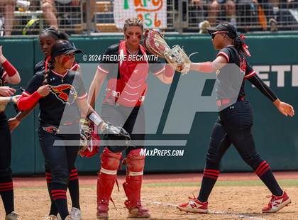 Thumbnail 2 in Melissa vs. Harlingen South (UIL 5A Softball Final) photogallery.