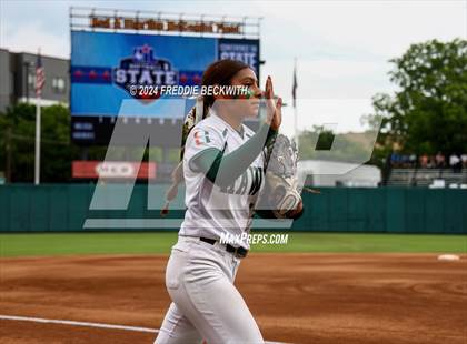 Thumbnail 1 in Melissa vs. Harlingen South (UIL 5A Softball Final) photogallery.