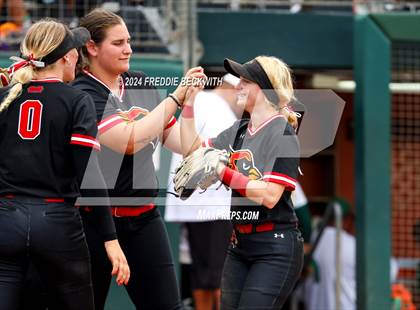 Thumbnail 2 in Melissa vs. Harlingen South (UIL 5A Softball Final) photogallery.