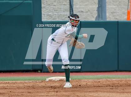 Thumbnail 3 in Melissa vs. Harlingen South (UIL 5A Softball Final) photogallery.