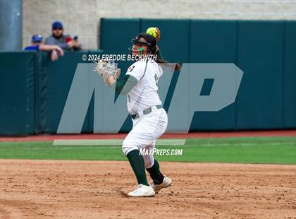 Thumbnail 2 in Melissa vs. Harlingen South (UIL 5A Softball Final) photogallery.