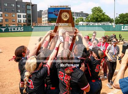Thumbnail 3 in Melissa vs. Harlingen South (UIL 5A Softball Final) photogallery.