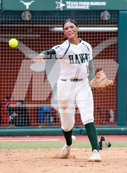 Thumbnail 1 in Melissa vs. Harlingen South (UIL 5A Softball Final) photogallery.