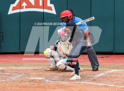 Thumbnail 1 in Melissa vs. Harlingen South (UIL 5A Softball Final) photogallery.