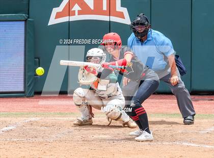 Thumbnail 3 in Melissa vs. Harlingen South (UIL 5A Softball Final) photogallery.