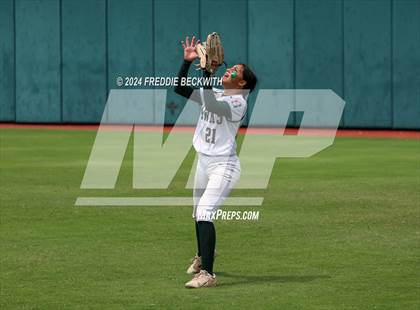 Thumbnail 1 in Melissa vs. Harlingen South (UIL 5A Softball Final) photogallery.
