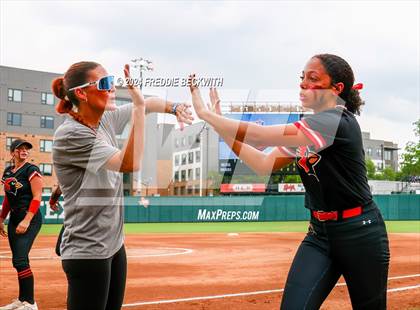 Thumbnail 2 in Melissa vs. Harlingen South (UIL 5A Softball Final) photogallery.