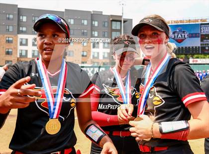 Thumbnail 3 in Melissa vs. Harlingen South (UIL 5A Softball Final) photogallery.