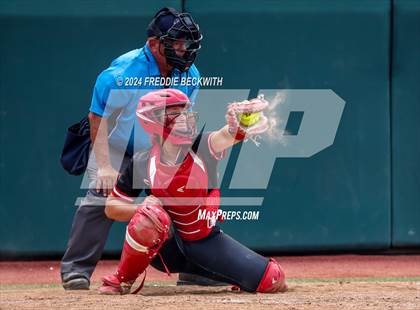 Thumbnail 2 in Melissa vs. Harlingen South (UIL 5A Softball Final) photogallery.