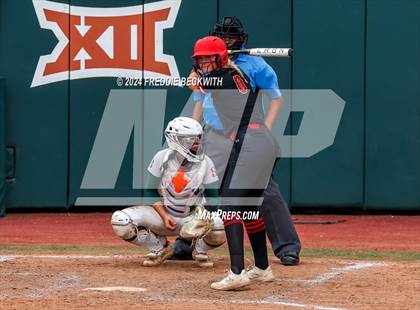 Thumbnail 1 in Melissa vs. Harlingen South (UIL 5A Softball Final) photogallery.