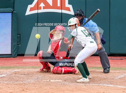 Thumbnail 3 in Melissa vs. Harlingen South (UIL 5A Softball Final) photogallery.