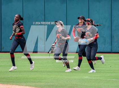 Thumbnail 3 in Melissa vs. Harlingen South (UIL 5A Softball Final) photogallery.