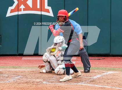 Thumbnail 3 in Melissa vs. Harlingen South (UIL 5A Softball Final) photogallery.