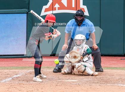 Thumbnail 3 in Melissa vs. Harlingen South (UIL 5A Softball Final) photogallery.