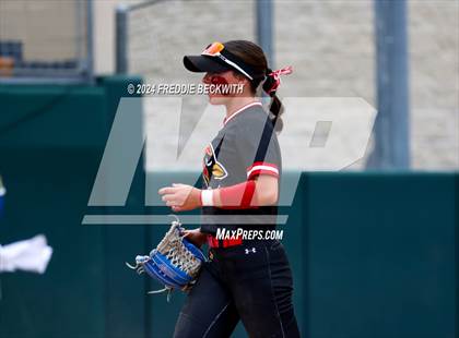 Thumbnail 2 in Melissa vs. Harlingen South (UIL 5A Softball Final) photogallery.