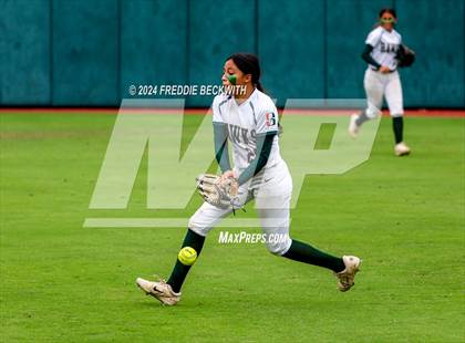 Thumbnail 2 in Melissa vs. Harlingen South (UIL 5A Softball Final) photogallery.
