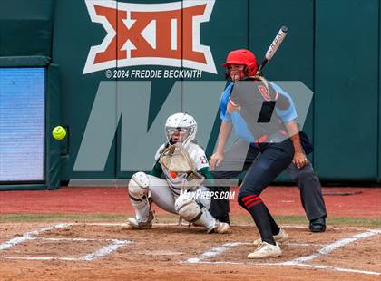 Thumbnail 3 in Melissa vs. Harlingen South (UIL 5A Softball Final) photogallery.