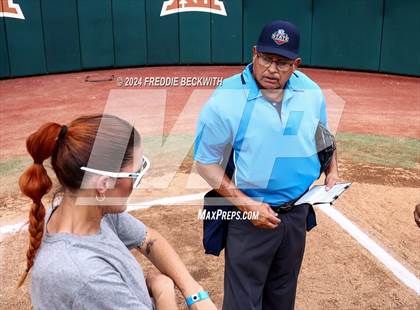 Thumbnail 2 in Melissa vs. Harlingen South (UIL 5A Softball Final) photogallery.